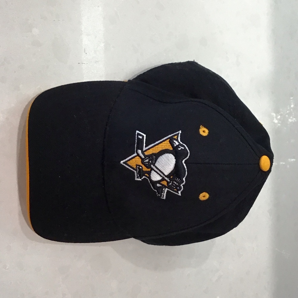Original Penguin Black and Gold Hat average 23 inch adjustable up or down